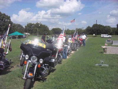 200808221618avnvetgaryholdermexia.jpg