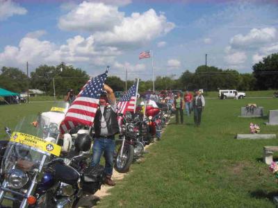 200808221619avnvetgaryholdermexia.jpg